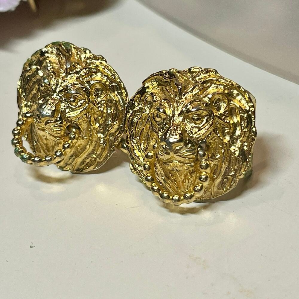 Vintage 1974 Gold Tone Lion Head Ring Belt Buckles - Picture 2 of 9